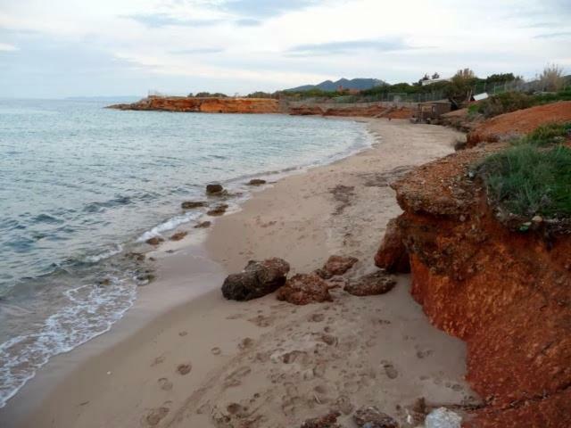 Sunshine'S House Near The Beach, 10 Min From The Airport Artemida  Esterno foto