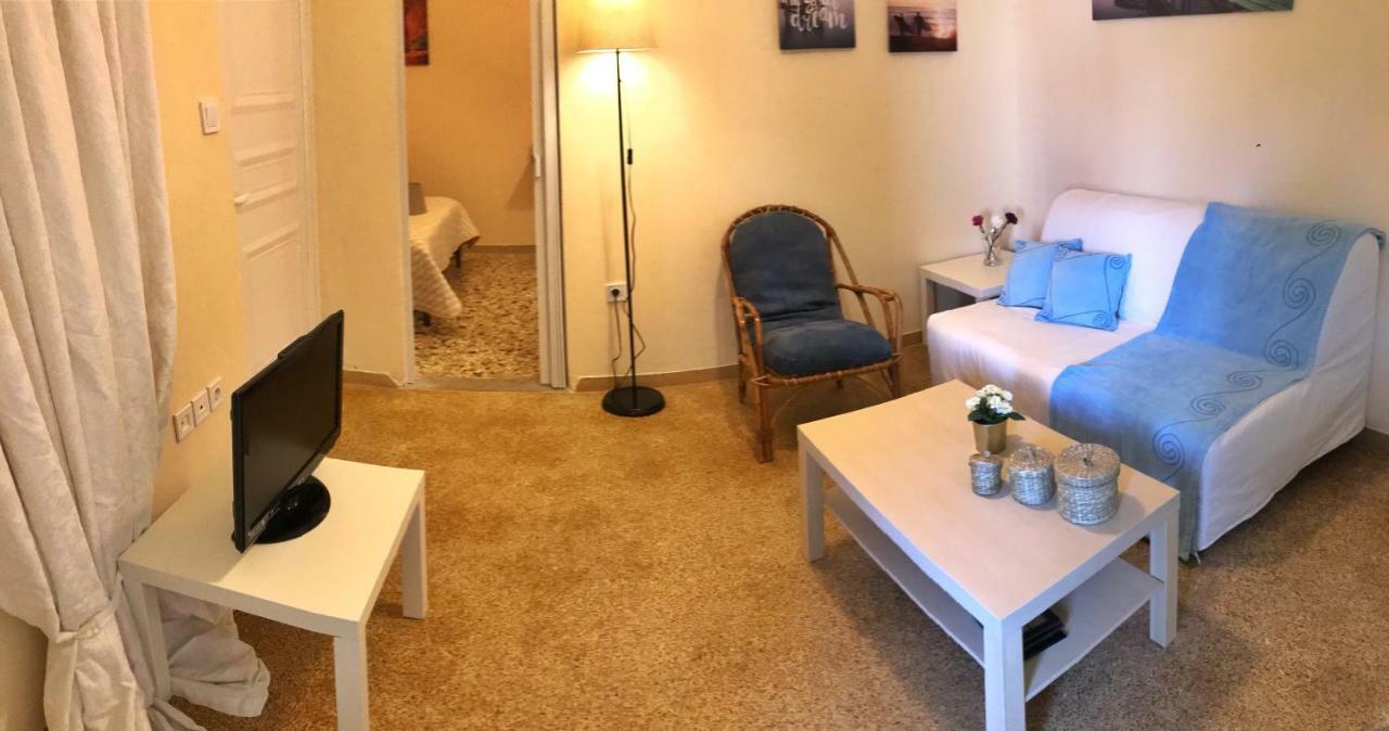 Sunshine'S House Near The Beach, 10 Min From The Airport Artemida  Esterno foto